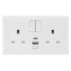 BG White Moulded 13A Double USB Socket With 12W A+C Ports 822UAC12