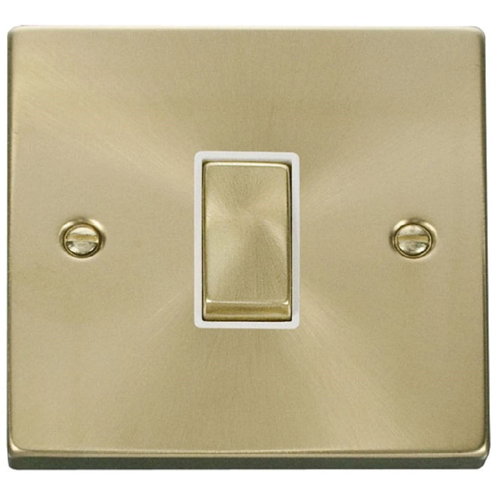 Click Deco Satin Brass Intermediate Switch VPSB425WH 3 Click Deco Satin Brass Intermediate Switch VPSB425WH