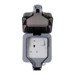 BG Storm Weatherproof Single Socket WP21