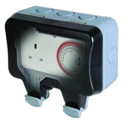 BG Storm Weatherproof Socket & Timer WP23TM24