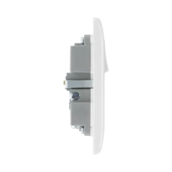 BG White Moulded 13A Single Type A+C USB Socket 821UAC18 -RS Electrical Supplies bg white moulded 13a single usb socket 821UAC18 side
